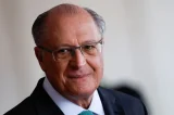 Alckmin avisa aliados: fica na vice de Lula ou vai “capinar em Pinda”