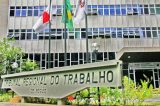 Justiça manda hospital indenizar enfermeira por 119 horas semanais e sobreaviso noturno