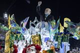 Acadêmicos de Niterói, que homenageou Lula, fica em último lugar e é rebaixada