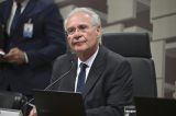 Centrão chantageou um ministro do TCU para acabar com liquidação do Master, diz Renan