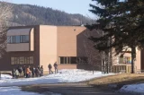 Ataque a tiros em escola deixa ao menos nove mortos no Canadá