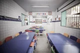Prefeitura do Recife atrasa entrega de kit escolar e fardamento e prefeito é cobrado nas redes; licitação dos uniformes ainda não foi concluída