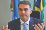 Flávio pede apoio a todos, todas e “todes” nas redes