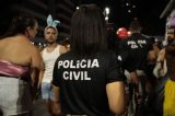 Suspeito é preso em circuito do Carnaval de Salvador após agredir fisicamente a namorada