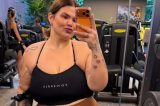 Thais Carla surge nua e mostra antes e depois de perder 85 kg; confira