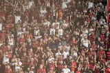 Vitória sofre punição pesada e terá que jogar duas partidas sem torcida no Barradão; Bahia é multado