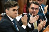Plano de Flávio Bolsonaro em MG tem resistência de Nikolas e atrapalha projeto de sucessão de Zema