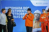 Lula diz que privatização da BR Distribuidora tirou do Brasil instrumento para conter alta dos combustíveis