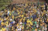 Bolsonaro vai subir a rampa em 2027, diz Flávio, repetindo bordão do pai