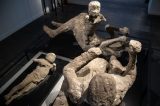 Pompeia: moldes de vítimas revelam últimos instantes da tragédia