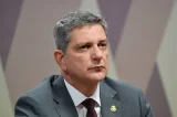 Senador do PT pede CPI do Master e aumenta pressão sobre Alcolumbre