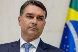 Flávio usa estratégia “nem-nem” para furar bolha bolsonarista