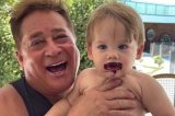 Vídeo de Leonardo com neto e bebida alcoólica gera polêmica nas redes; ASSISTA