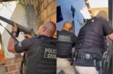Polícia prende três suspeitos e apreende armas, drogas e carro durante operação em Salvador e Feira de Santana