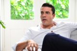 Sem bater continência pra Raquel