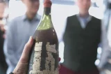 Vinho de 127 anos avaliado em R$ 600 mil é aberto e resultado surpreende Vinho de 127 anos avaliado em R$ 600 mil é aberto e resultado surpreende