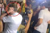 João Campos (PSB) guarda cordão de ouro em evento e vídeo vira alvo da oposição