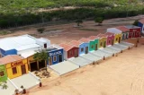Sanfoneiro famoso constrói cidade cenográfica dedicada ao Forró em pleno interior do Brasil, e vila vira destino no São João