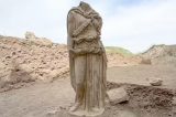 Estátua de mármore de 2 metros da deusa Atena é descoberta na Turquia