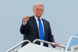 Trump chama de ‘ridícula’ decisão da Suprema Corte de suspender tarifaço