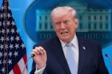 Trump acusa Irã de não respeitar acordo ao limitar passagem de navios no Estreito de Ormuz