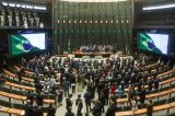 CCJ aprova PEC do fim da jornada de trabalho 6×1 e tema avança na Câmara