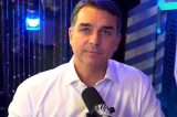 Flávio diz que tenta ‘segurar onda’ de Eduardo após críticas a aliados: ‘Não é inteligente’