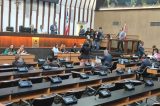 Deputados baianos aprovam reajuste dos professores