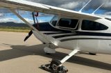 Avião estoura pneu no aeroporto de Serra Talhada e complica retorno de Raquel Lyra