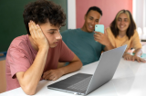 Colégio de Salvador reforça ações contra crimes virtuais envolvendo jovens diante de cenário preocupante no país Colégio de Salvador reforça ações contra crimes virtuais envolvendo jovens diante de cenário preocupante no país