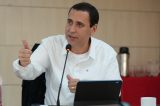 “Crise na campanha de Flávio vai se confirmando muito maior do que a família Bolsonaro imaginava”, diz secretário do PT “Crise na campanha de Flávio vai se confirmando muito maior do que a família Bolsonaro imaginava”, diz secretário do PT