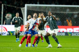 Bahia sofre virada do Coritiba, amplia crise e chega ao oitavo jogo sem vencer
