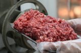 União Europeia anuncia proibição de importações de carne e animais do Brasil