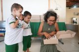Mais apoio para aprender: estudantes de Casa Nova recebem kits de material escolar
