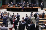 Câmara aprova, em 1º turno, PEC que acaba com escala 6×1    