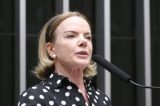 Gleisi critica Alcolumbre e diz que governo não pode entrar nas eleições com “inimigo em casa”