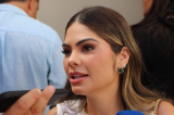 Vereadora rebate crítica em rede social e manda seguidor “ir estudar”