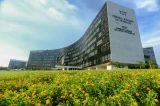 Trabalhador demitido durante tratamento de câncer receberá R$ 20 mil e terá plano de saúde restabelecido