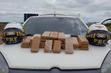 Casal é detido com quase 24kg de maconha dentro de carro no Agreste de Pernambuco