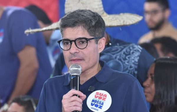 ACM Neto recebe reivindicações sobre saúde e abastecimento de água na Chapada