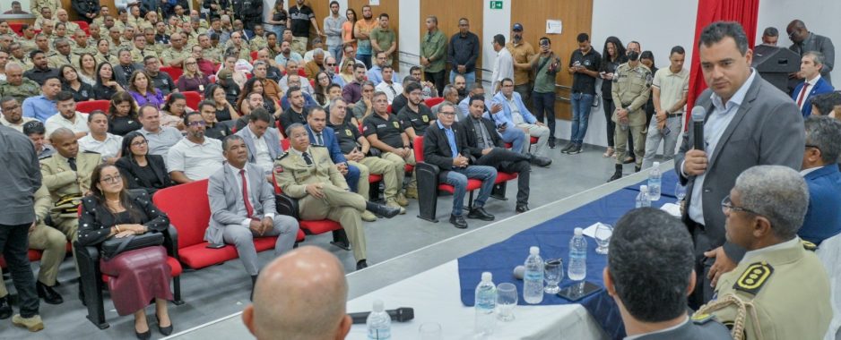 Andrei Gonçalves reforça parceria com forças de segurança durante homenagem ao secretário estadual Marcelo Werner, que recebeu o título de Cidadão Juazeirense