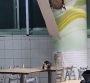 Forro cai na área de alimentação do Hospital da Restauração e timbu aparece entre destroços Forro cai na área de alimentação do Hospital da Restauração e timbu aparece entre destroços