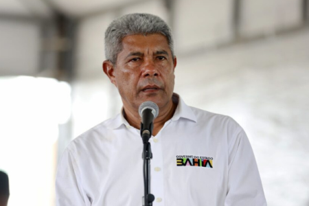 Jerônimo envia à ALBA projeto que reestrutura carreiras da PM e do Corpo de Bombeiros