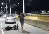 Acidente de moto deixa jovem morto e ferido em ponte na Bahia Acidente de moto deixa jovem morto e ferido em ponte na Bahia