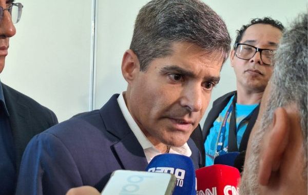 Avião de ACM Neto sofre perda de altitude e acidente é evitado na Bahia