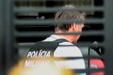 Bolsonaro diz à Polícia Civil que não podia ficar desarmado porque ‘tinha três mulheres em casa’    