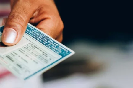 CNH vencida vai valer por mais tempo após decisão do Contran CNH vencida vai valer por mais tempo após decisão do Contran