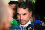 Envolto no caso Master, Flávio critica PT após operação da PF contra Jaques Wagner