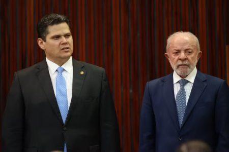 Governistas tentam acalmar os ânimos entre Lula e Alcolumbre