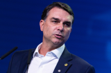 A defesa de Flávio